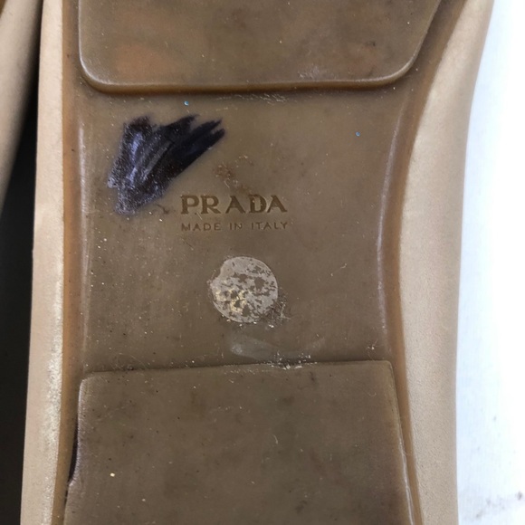 PRADA Leather Loafers - Picture 5 of 7